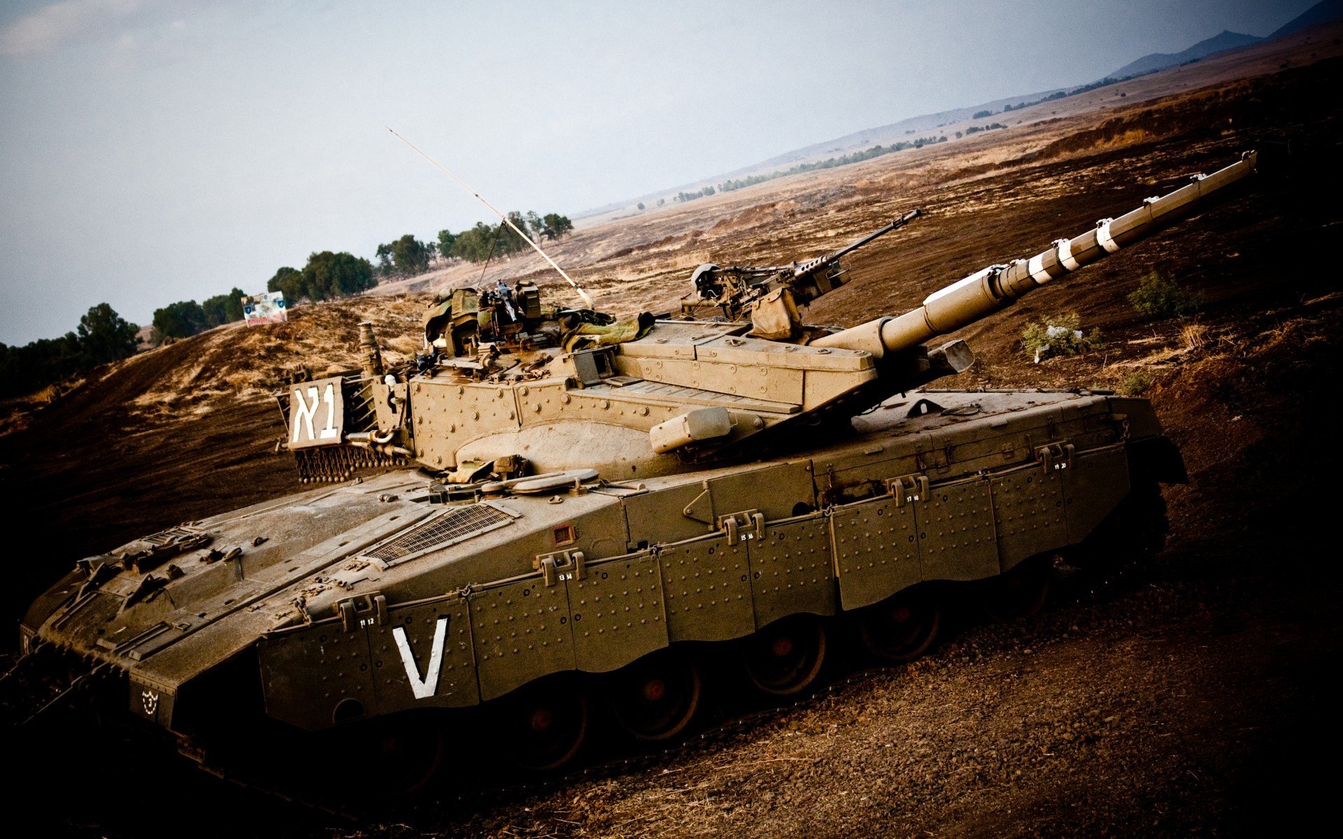 男子国家队加强体能训练提升耐力爆发力，男子体能训练方法