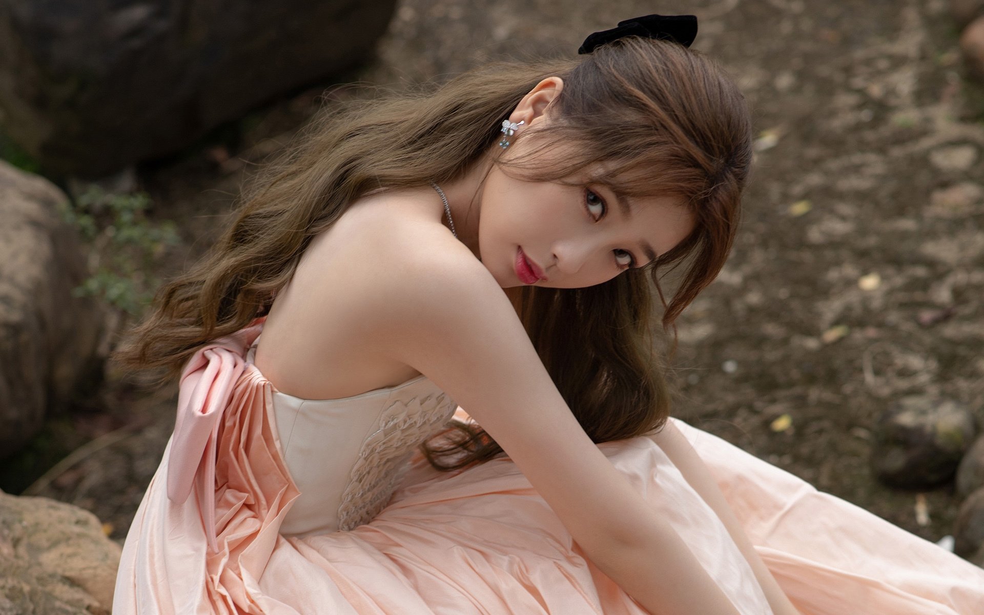 穆里尼奥参观博物馆回顾执教历程，穆里尼奥专题视频